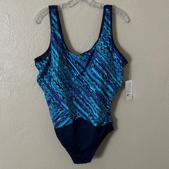 Lands' End Other - Lands End Plus Size Women’s One Piece Swimsuit, 24W Blue